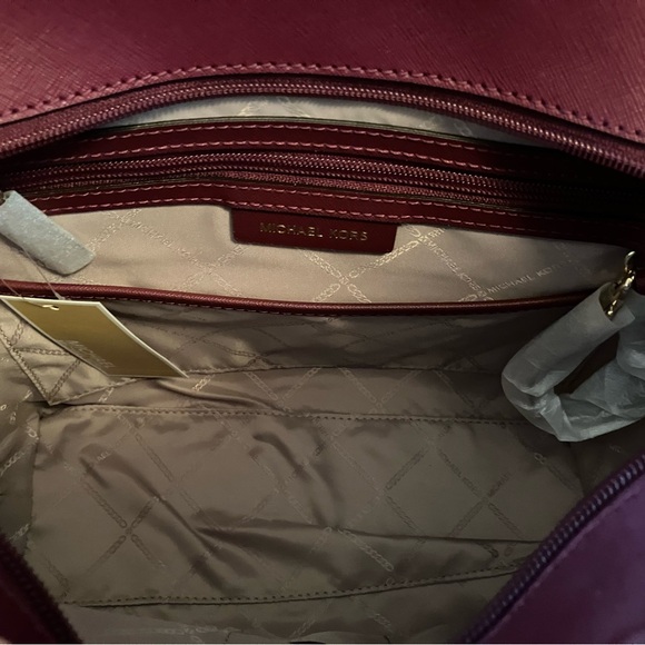 Michael Kors Eva Lightweight Nylon and Leather Small Tote Bag in Dark Berry NWT - Picture 8 of 10